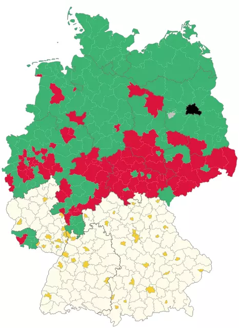 Karte der Bundesrepublik mit eingefärbten Landkreisen